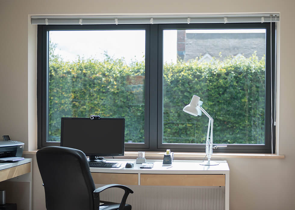 https://stedek.icaal.dev/wp-content/uploads/2018/04/Interior-view-of-grey-Residence-7-Window.jpg