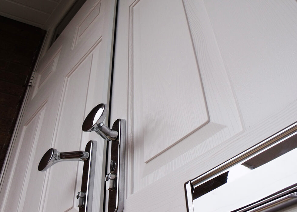https://stedek.icaal.dev/wp-content/uploads/2018/04/White-Solidor-close-up.jpg