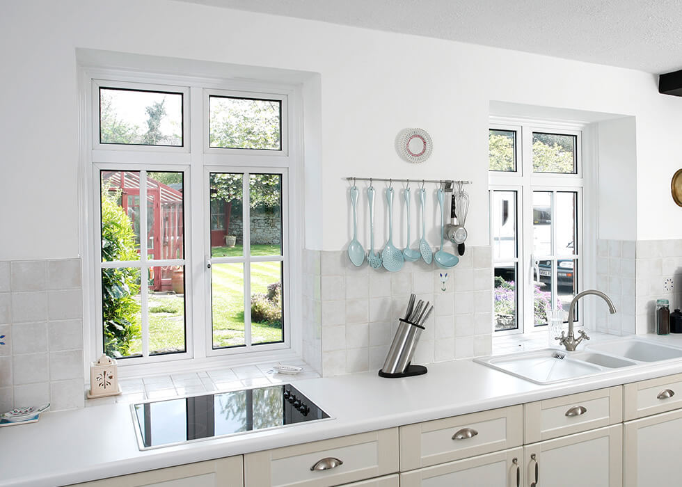 https://stedek.icaal.dev/wp-content/uploads/2018/06/Smart-aluminium-windows-interior-view.jpg